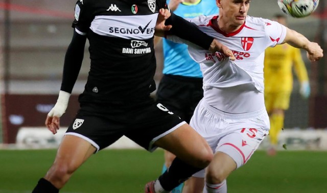 开云体育下载安装-意乙斯佩齐亚客场2：2战平帕多瓦，科莫托首发打满全场|多纳多尼|帕多瓦队|AC米兰|米兰|教练_新浪体育_新浪新闻